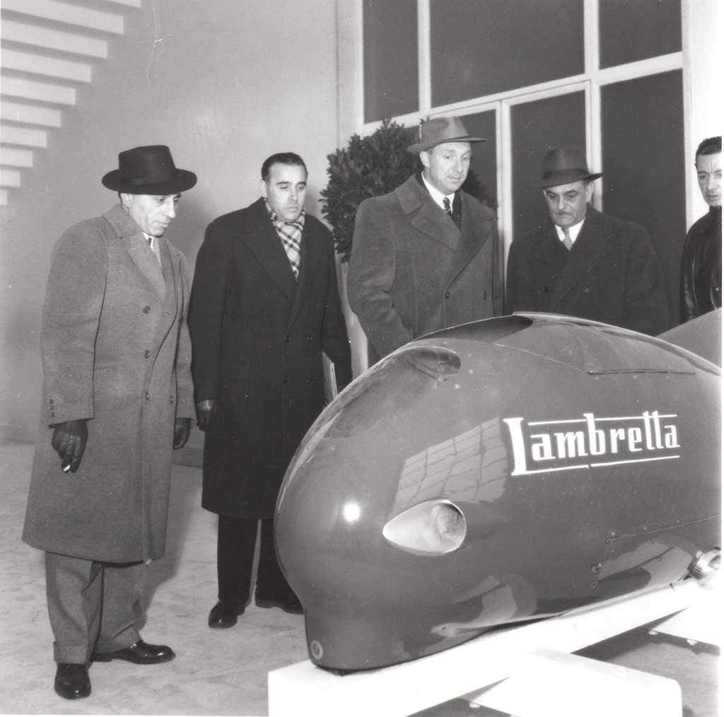 1951 Engineers Pierluigi Torre and Luigi Innocenti show the Sirulo
