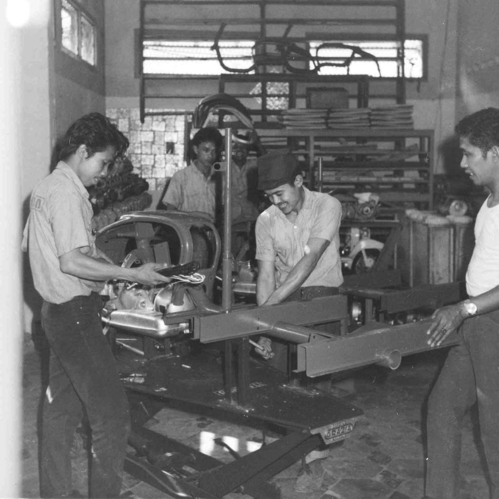 1955 Assembly line for the 125 Super Star Stream in Jacarta, Indonesia