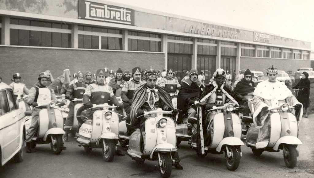1962 Epiphany day (the three kings) in Milan with Lambretta scooters