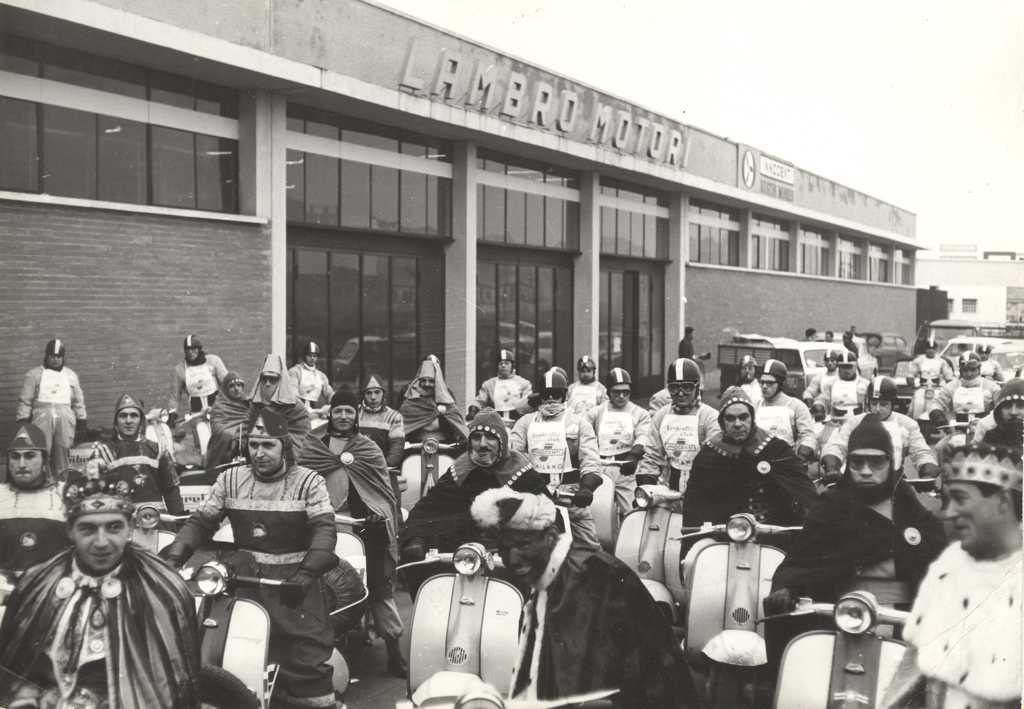 1962 Epiphany day (the three kings) in Milan with Lambretta scooters